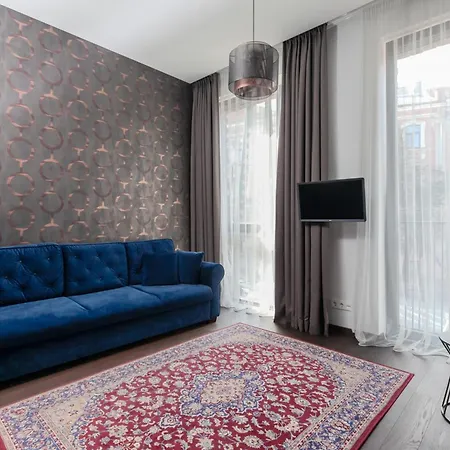 Old Town Renessainse 3 Апартаменти *