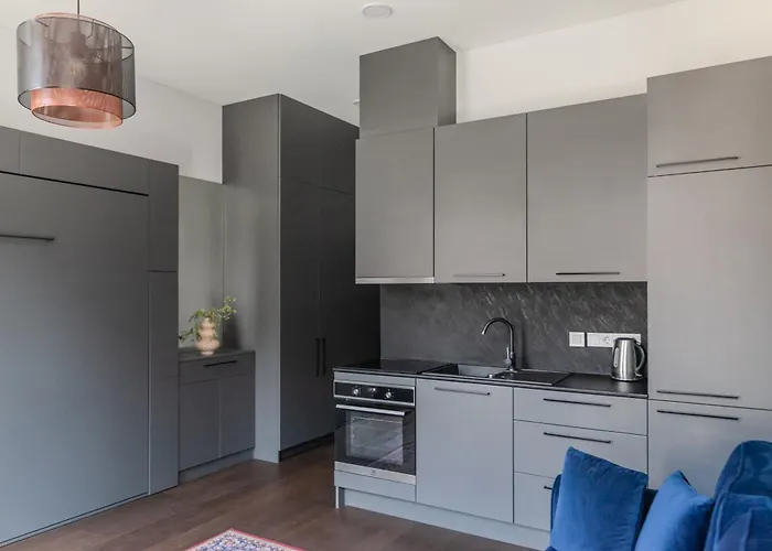 Old Town Renessainse 3